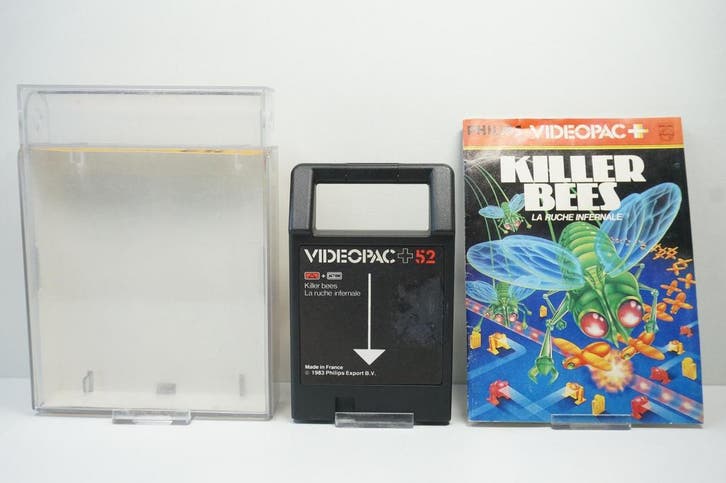 No.52 Philips Videopac +: Killer Bees Morgen in huis!, Computers en Software, Vintage Computers, Ophalen of Verzenden
