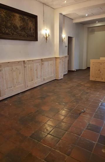 Opruiming !!! Lambrisering, ornament, plinten, Super prijzen, Nieuw in verpakking, Barinrichting