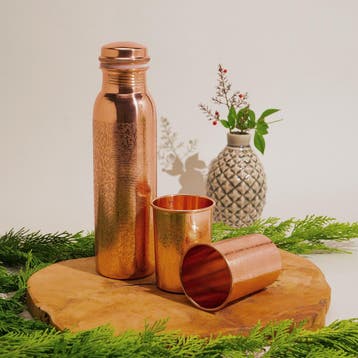 Puur koperen set van fles bloempatroon ± 950 ml met 2 bekers, Ophalen of Verzenden, Nieuw