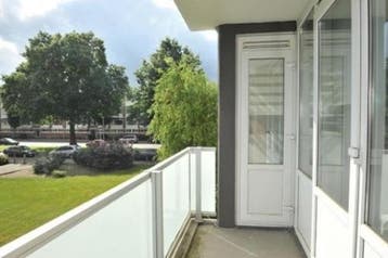 Te Huur 4 Kamer Appartement Rembrandtlaan In Enschede, Huizen en Kamers, Direct bij eigenaar, Overijssel, Enschede, Appartement