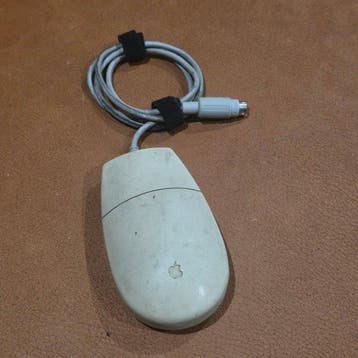 Apple Vintage Apple Desktop Bus Mouse II (ADB) – M2706 –, Nieuw