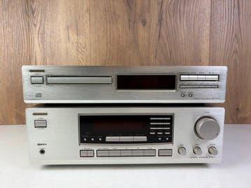 Onkyo - TX-8211 Receiver - DX-7111 CD Player Stereoset, Nieuw