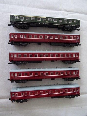 Piko N - Treinset (5) - 5-delig DR/SZD personenauto - DR, Hobby en Vrije tijd, Modeltreinen | N-Spoor, Nieuw