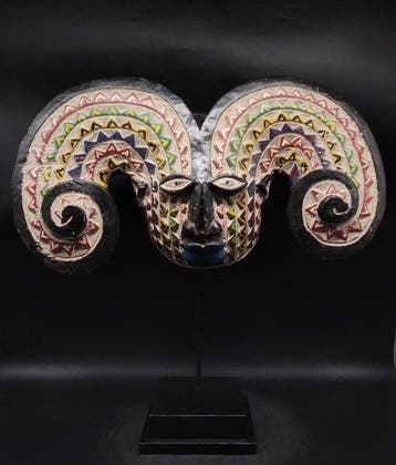 Prachtige helm - Yoruba - Nigeria (Zonder minimumprijs)