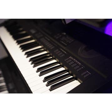 Yamaha PSR-SX900 B keyboard, Muziek en Instrumenten, Zo goed als nieuw