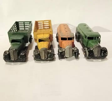 Dinky Toys 1:43 - Model vrachtwagen (4) - Petrol Tanker, Nieuw