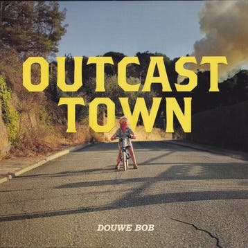 DOUWE BOB - OUTCAST TOWN (LP), Verzenden, Nieuw in verpakking