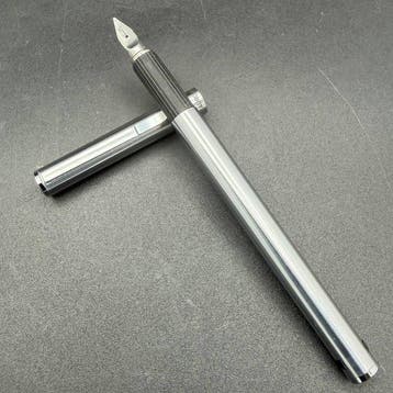 Aurora - Hastil - Zonder minimumprijs - Vulpen, Nieuw