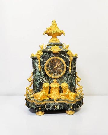 Tafelklok Lodewijk XVI-stijl - Verguld brons - 1850-1900 -