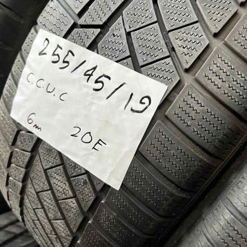 2 x Continental ContiVanContact 255-45-19 Winterbanden 6mm, Auto-onderdelen, Banden en Velgen, 19 inch, Gebruikt, 255 mm, Band(en)
