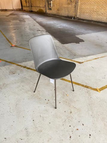 &tradition Plastic Chair Rely Grey - Eetkamerstoel -, Huis en Inrichting, Stoelen, Ophalen of Verzenden, Zo goed als nieuw, Grijs
