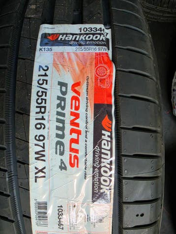 215/55r16 97W XL Hankook 4 Nieuwe Banden, Ophalen, 215 mm, 16 inch, Nieuw
