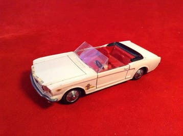 Tekno 1:43 - Modelauto - # 833 Ford Mustang Convertible, Hobby en Vrije tijd, Nieuw