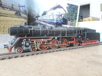 Trix Express H0 - Stoomlocomotief met tender (1) - Br 01 -, Nieuw