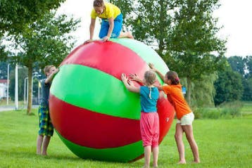 Sportdag of Zeskamp organiseren? Attractieverhuur, Ophalen of Verzenden, Zo goed als nieuw