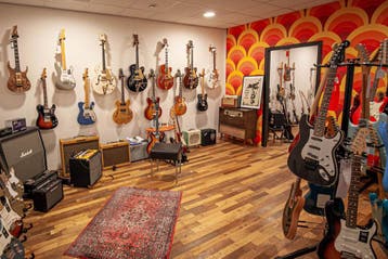 Fender, Gretsch, Squier, Mozer, Ibanez, (bas)gitaren, Ophalen of Verzenden, Nieuw