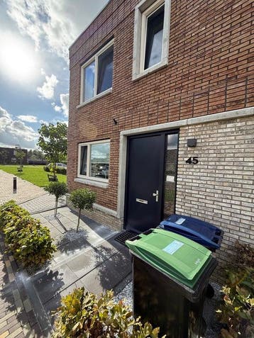 Te huur: Appartement Anna Maria van Schurmanlaan in Almere, Almere, Flevoland, Appartement
