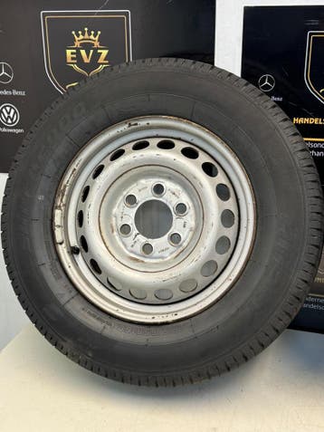 Org.2 stuks 235/65R16C VW Crafter 2011 stalen velgen 6x130, Gebruikt, 16 inch, Banden en Velgen, 235 mm