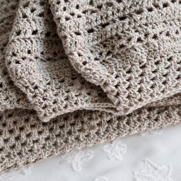 Haakpatroon Romantisch Kanten Vest - elegant damesvest van, Ophalen of Verzenden, Nieuw