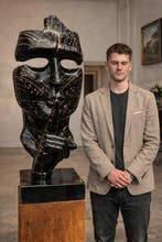 Beeld, XL Modern abstract sculptuur “Silence” – zwart & goud