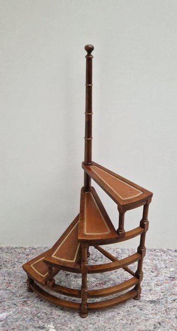 Gedraaide Bibliotheek trap - Trapje - Hout, Leder, Mahonie