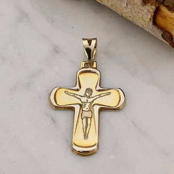 Bicolor gouden hanger van een kruis met gegraveerde corpus, Ophalen of Verzenden, Gebruikt, Goud, Overige merken