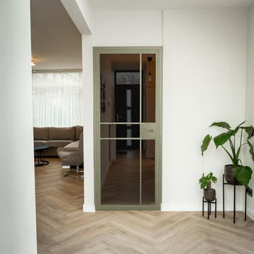 Stalen Binnendeur 6 Vlaks Olijfgroen Rookglas Met slot, Minder dan 80 cm, Binnendeur, Nieuw, Metaal