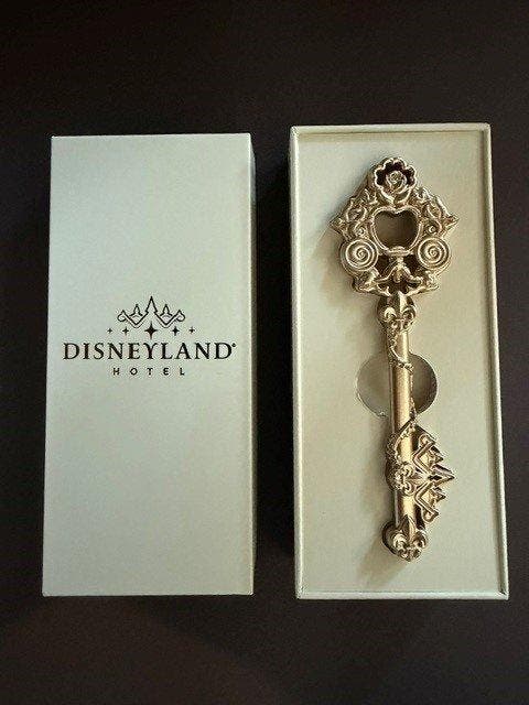 Sleutel - Disneyland Hotel Key, Verzamelen, Disney