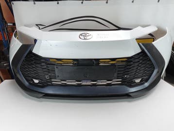 Gebruikte voorbumper voor Toyota C-HR 2023-2025 – 52119F4250, Auto-onderdelen, Ophalen of Verzenden, Nieuw