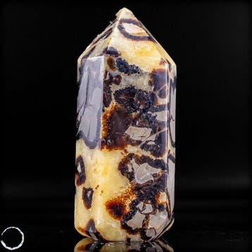 Septarien-Obelisk – Fascinerend Aardgeschiedenis vereeuwigd