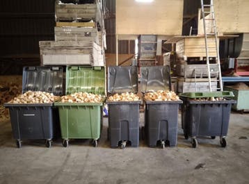 Briketten brandhout blokken bigbags containers