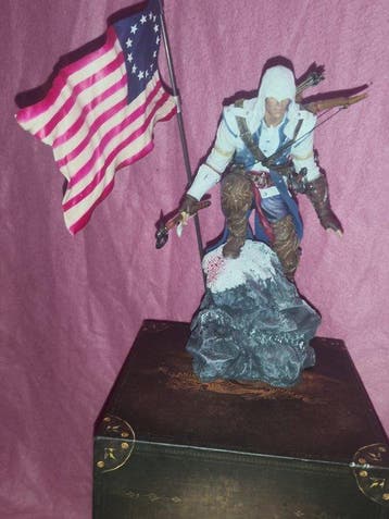 Ubisoft - Figuur - Assassins Creed III Connor Statue mit, Nieuw