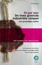 De twee grootste industriële rampen, 25 jaar later, Verzenden, Zo goed als nieuw, C.M. Pietersen