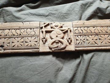 Houten paneel van een oude haveli of paleisachtig huis, met