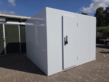 koelcel 300 x 300 x 240 cm stekker klaar Licht beschadigd, Nieuw in verpakking, Koelen en Vriezen