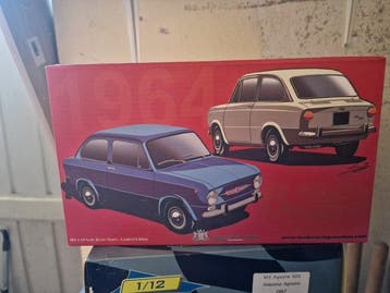 1:18 - Model sedan, Nieuw
