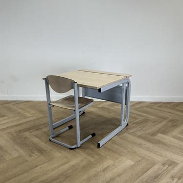 Vanerum complete schoolset (blauwe stip) 1x stoel + 1 x, Ophalen of Verzenden, Gebruikt, Hout, Eén