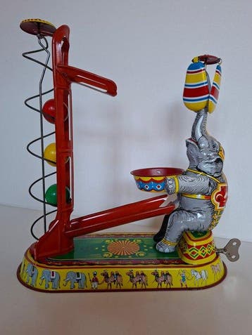 Blömer & Schuler - Circus olifant balspel - Opwindbaar