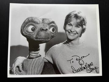 ET - Gesigneerde foto Dee Wallace Stone, Ophalen of Verzenden, Nieuw, Gesigneerd
