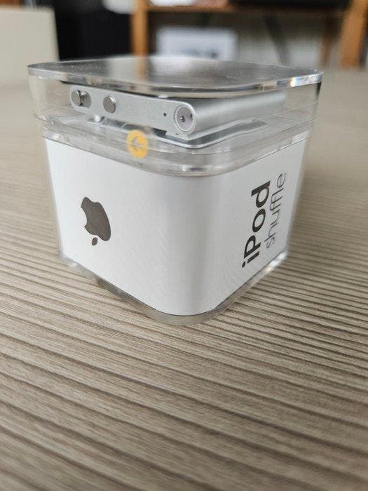 Apple - iPod Shuffle (Sealed) iPod, Spelcomputers en Games, Spelcomputers | Overige Accessoires
