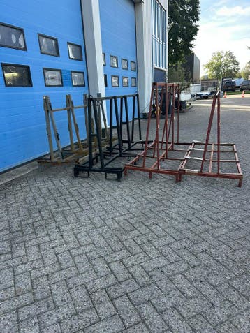 Diverse gebruikte glasbokken, Glascontainer, Dubbelzijdig, Ophalen, Gebruikt, 100 cm of meer, 60 cm of meer