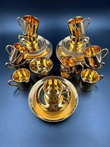 Crown Devo - Koffie- en theeservies (25) - Beenderporselein