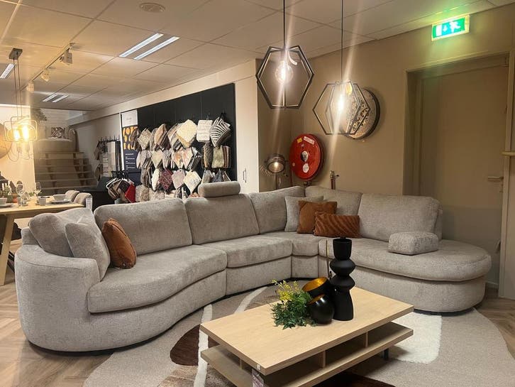Nieuwe bank als 2 zits in vele opstellingen en stoffen vanaf, Huis en Inrichting, Banken | Complete zithoeken, Nieuw