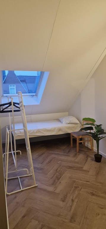 Appartement te huur in Nissewaard - 125 m² - 2 kamer(s) - 2, Appartement, Nissewaard, Zuid-Holland