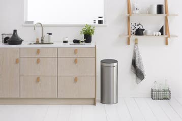 Brabantia Touch Bin Prullenbak - 30 liter - Matt Steel, Ophalen of Verzenden, Zo goed als nieuw