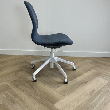 Ikea Langfjall  bureaustoel, blauw -wit, Ophalen of Verzenden, Ergonomisch, Gebruikt, Bureaustoel