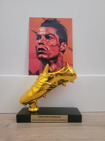 Cristiano Ronaldo . Gouden Schoen + Fotografie CR7, Nieuw