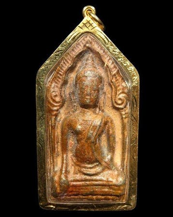 Amulet van de Overwinnende Boeddha – De Verslagen Schaduwen