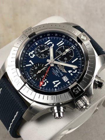 Breitling - Avenger Chronograph GMT 45 - A24315101C1X1 -, Nieuw