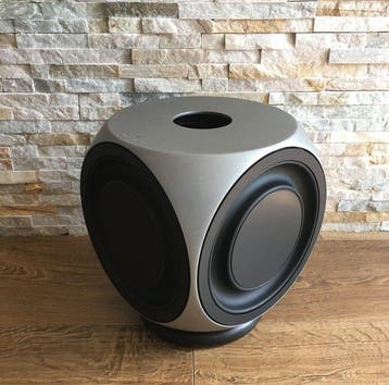 Bang & Olufsen - BeoLab 2 - Krachtige actieve subwoofer, Nieuw